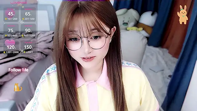 Snapshot of Sweet-18wanwan chatting on 11-26-25, 01:12 Sweet-18wanwan online show from 11-26-25, 01:12