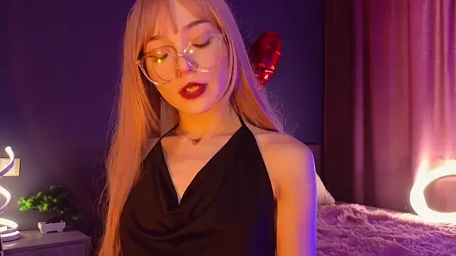 SandraBoyl online show from 03-03-25, 04:25