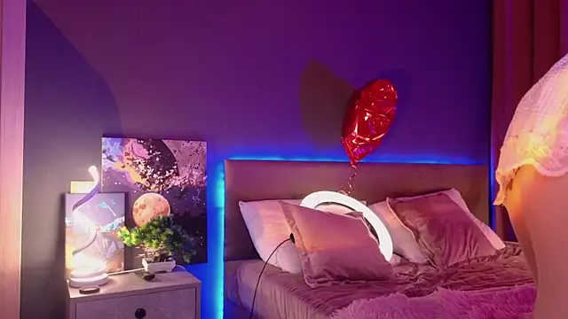 SandraBoyl online show from 03-18-25, 04:15