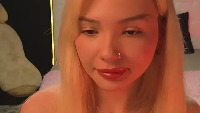 SandraBoyl online show from 11-28-25, 02:14