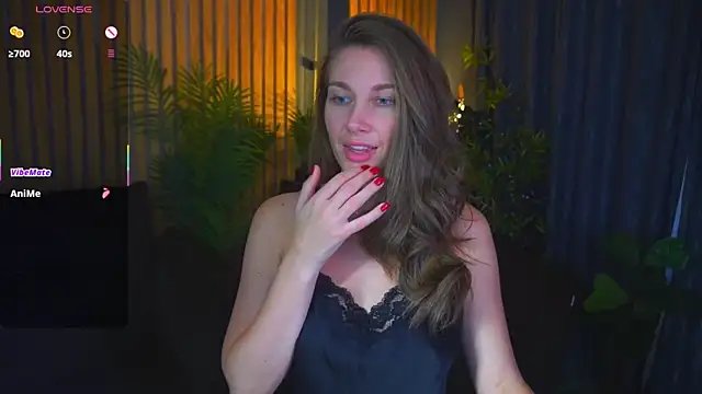 Snapshot of JasminJames chatting on 10-24-25, 01:07 JasminJames online show from 10-24-25, 01:07