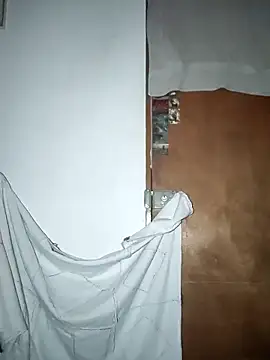 Juanroom online show from 10-29-25, 04:04