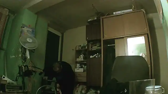 Snapshot of perversalus chatting on 11-11-25, 04:07 perversalus online show from 11-11-25, 04:07