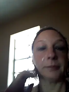 Everlyrose27 online show from 02-28-26, 05:47