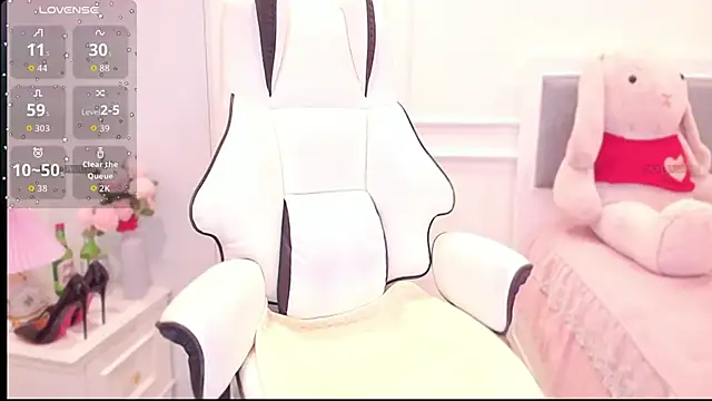 Snapshot of PimChanOK chatting on 10-29-25, 02:47 PimChanOK online show from 10-29-25, 02:47