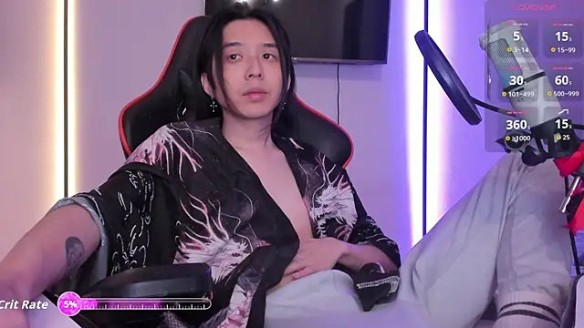 Snapshot of wexlee7 chatting on 10-13-25, 10:43 wexlee7 online show from 10-13-25, 10:43