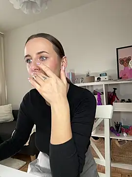 Hii Lolla online show from 02-21-25, 01:11