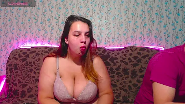 Snapshot of Anna_Ki chatting on 11-22-25, 03:27 Anna Ki online show from 11-22-25, 03:27