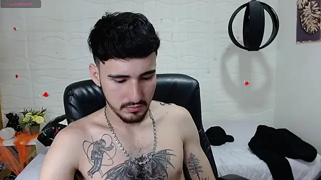 DmitriSanders online show from 12-20-24, 01:03