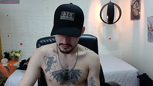 DmitriSanders online show from 12-20-24, 01:11