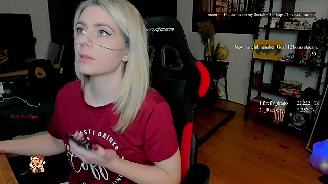 Lisaonthemoon online show from 12-17-25, 09:21