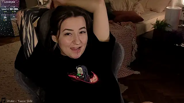 Snapshot of Megan__Hart chatting on 01-11-25, 05:41 Megan Hart online show from 01-11-25, 05:41