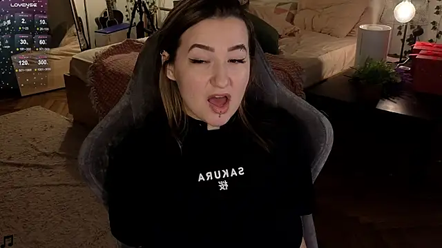 Snapshot of Megan__Hart chatting on 01-15-25, 03:29 Megan Hart online show from 01-15-25, 03:29