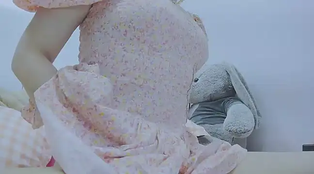 Linh diudang online show from 03-18-25, 02:04