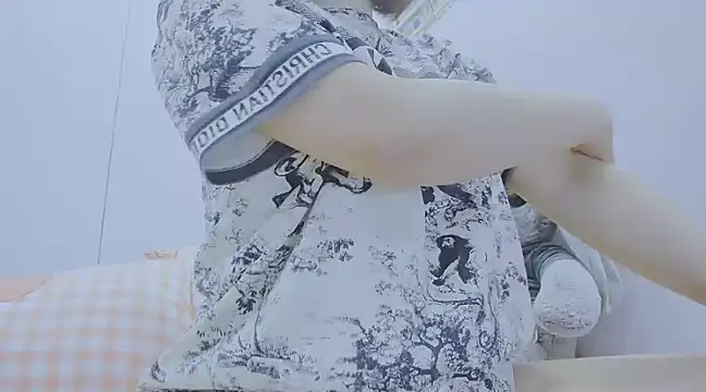 Linh diudang online show from 03-19-25, 01:51