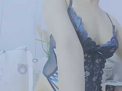 Linh diudang online show from 09-20-25, 02:34