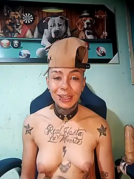 Snapshot of real_fenix chatting on 10-18-25, 01:08 real fenix online show from 10-18-25, 01:08