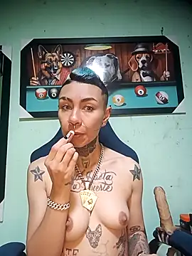 Snapshot of real_fenix chatting on 10-28-25, 12:19 real fenix online show from 10-28-25, 12:19