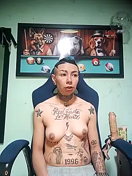 Snapshot of real_fenix chatting on 11-05-25, 07:58 real fenix online show from 11-05-25, 07:58