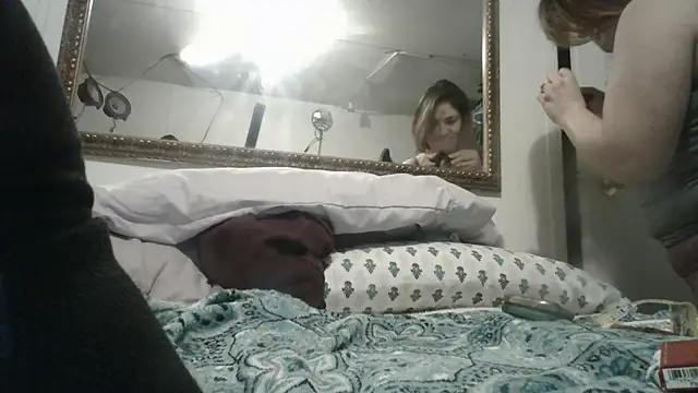 johnloonng online show from 12-30-24, 01:03