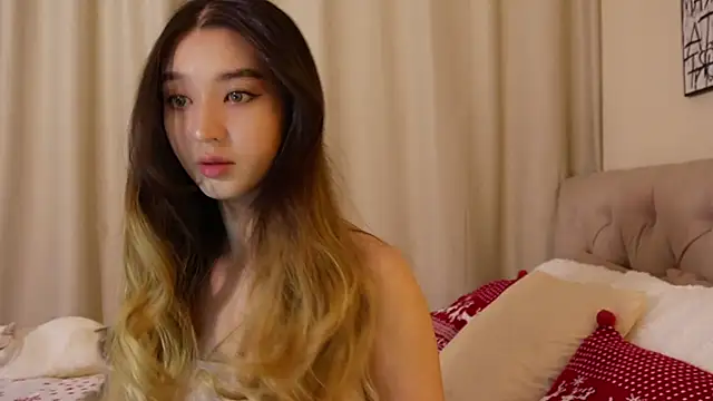 Sarasuo1 online show from 12-24-24, 12:22