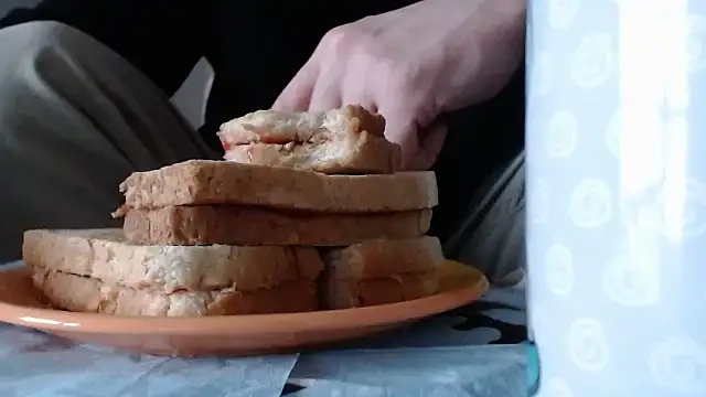 Snapshot of Cordt30 chatting on 02-08-26, 01:58 Cordt30 online show from 02-08-26, 01:58