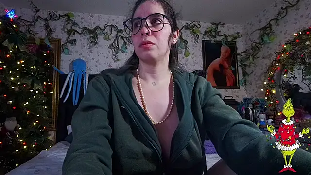 Elizabeth77  online show from 12-23-24, 10:10