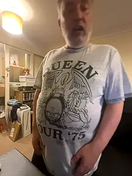 Snapshot of LondonTeffy chatting on 09-10-25, 09:15 LondonTeffy online show from 09-10-25, 09:15