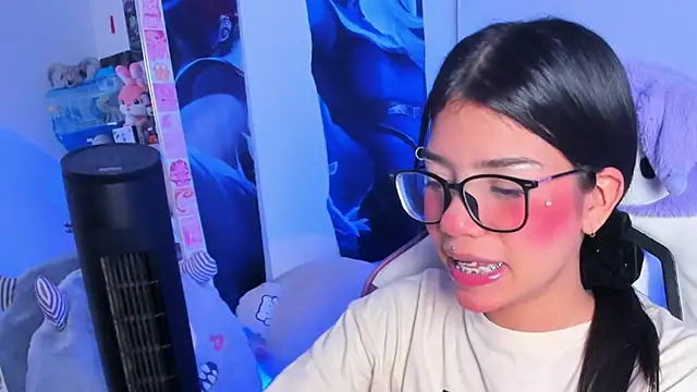 cutestephuwu online show from 02-10-25, 04:41