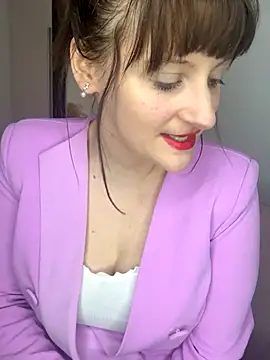 victoirenextdoor online show from 10-19-25, 05:35