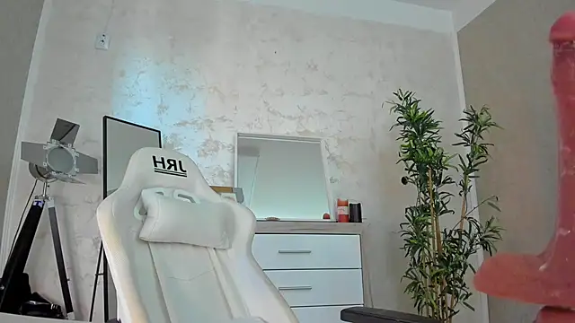 TemptingTeaser online show from 03-07-25, 05:51