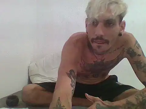 PitbullDiablo1 online show from 10-18-25, 05:54