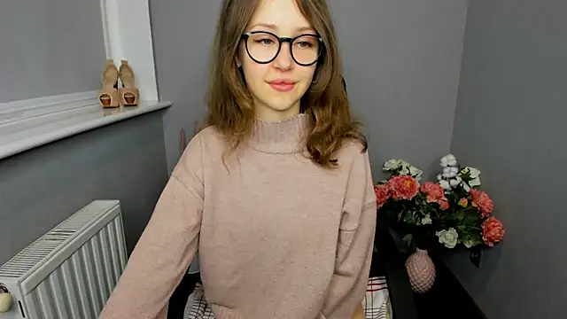 Snapshot of AfinaCutie chatting on 03-22-25, 07:15 AfinaCutie online show from 03-22-25, 07:15
