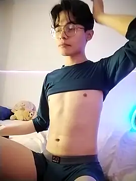 Dmitri Aksnes online show from 10-17-25, 10:07