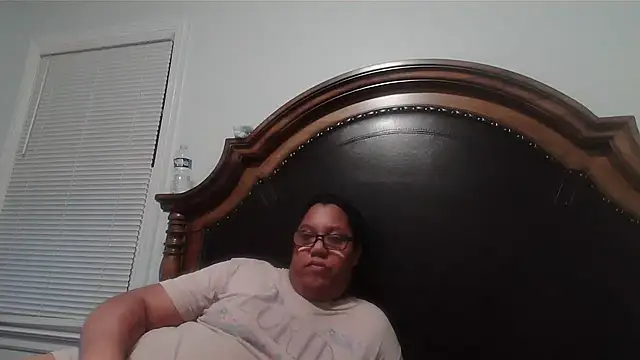 ebonyred online show from 02-01-25, 03:08