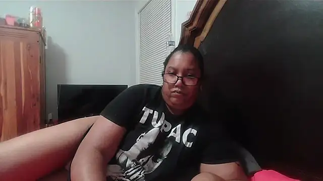 ebonyred online show from 12-14-25, 12:38