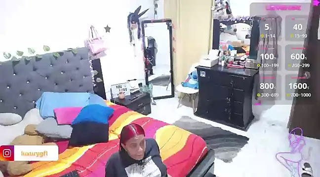 Snapshot of Pocahontaslovex chatting on 12-18-24, 01:26 Pocahontaslovex online show from 12-18-24, 01:26