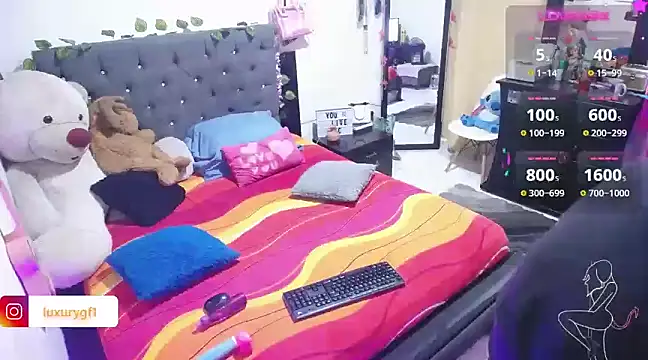 Snapshot of Pocahontaslovex chatting on 12-18-24, 11:08 Pocahontaslovex online show from 12-18-24, 11:08