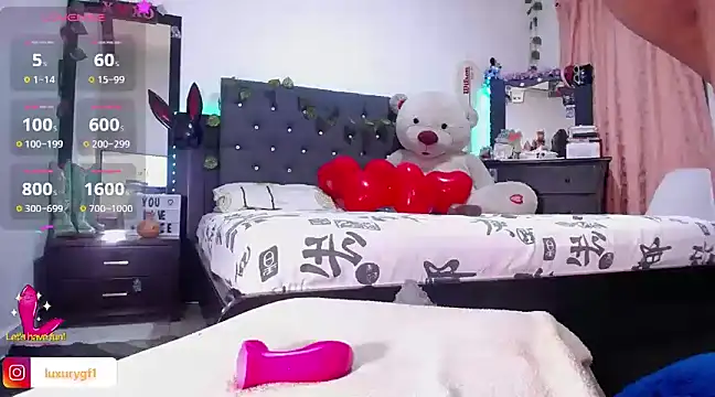 Snapshot of Pocahontaslovex chatting on 02-20-25, 09:11 Pocahontaslovex online show from 02-20-25, 09:11