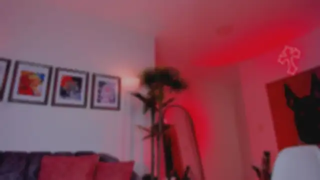 Taylor  foxxx online show from 10-17-25, 04:59