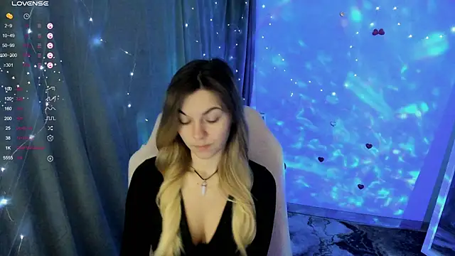 Sweet me  online show from 11-16-25, 07:36