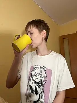 Snapshot of Crayzy_Luv chatting on 02-24-25, 10:14 Crayzy Luv online show from 02-24-25, 10:14