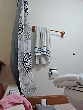 Snapshot of Dixiefaye_Pika chatting on 02-17-25, 05:47 Dixiefaye Pika online show from 02-17-25, 05:47