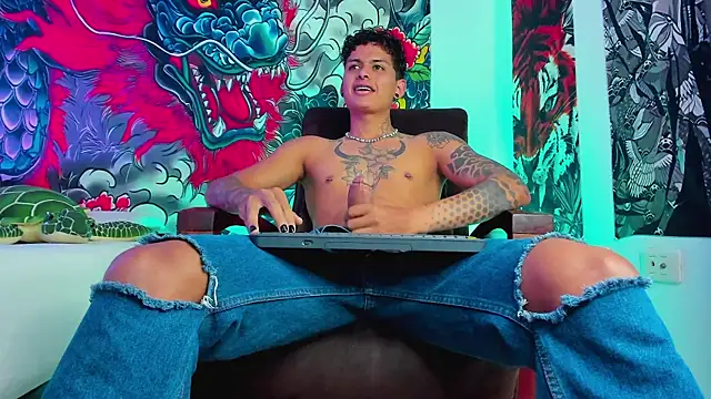 Maxi Gray online show from 09-17-25, 04:30