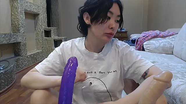 Kunimitsuu  online show from 02-16-25, 11:37