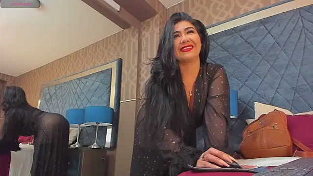 Janna Rousse  online show from 11-22-25, 02:16