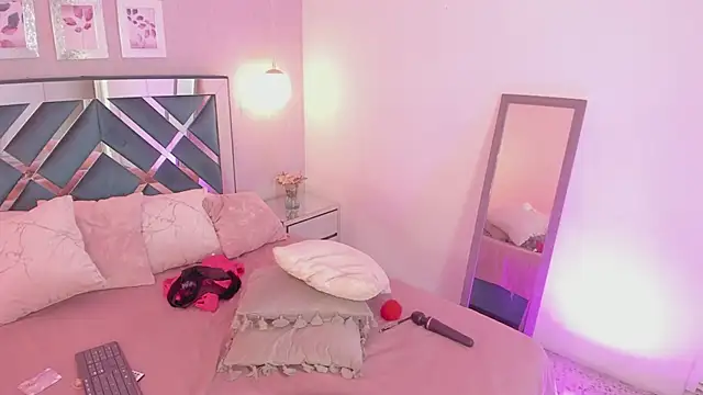 Miakhalifa 7 online show from 03-10-25, 02:48