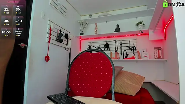Alejandra Dunn online show from 12-14-24, 03:58