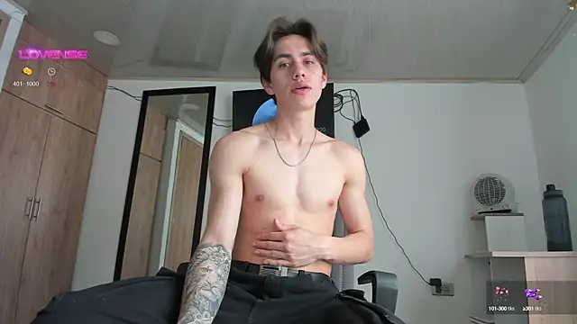 manucute 23  online show from 12-13-24, 05:21