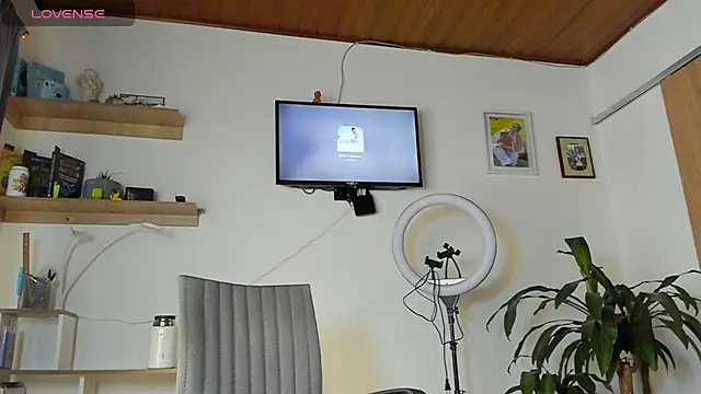 manucute 23  online show from 11-02-25, 02:30